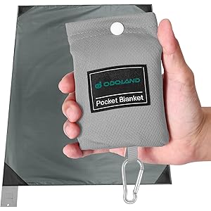 【15%OFF+40%OFF+ポイント5%】【実質934円】 Odoland 防水防砂 収納袋付き 速乾 軽量 レジャーシート 110x160cm